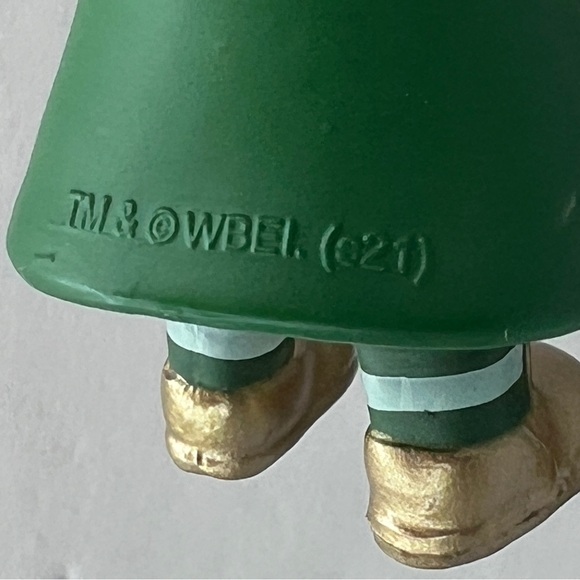 Harry Potter Draco Malfoy Quidditch Magical Capsules Series 3 Gold YuMe Toy 2021 - Picture 11 of 11